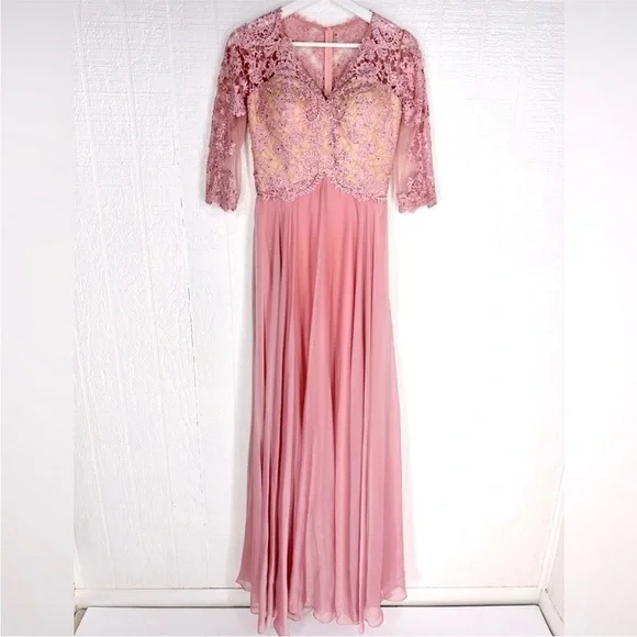 La Femme evening a line dress pink size 4